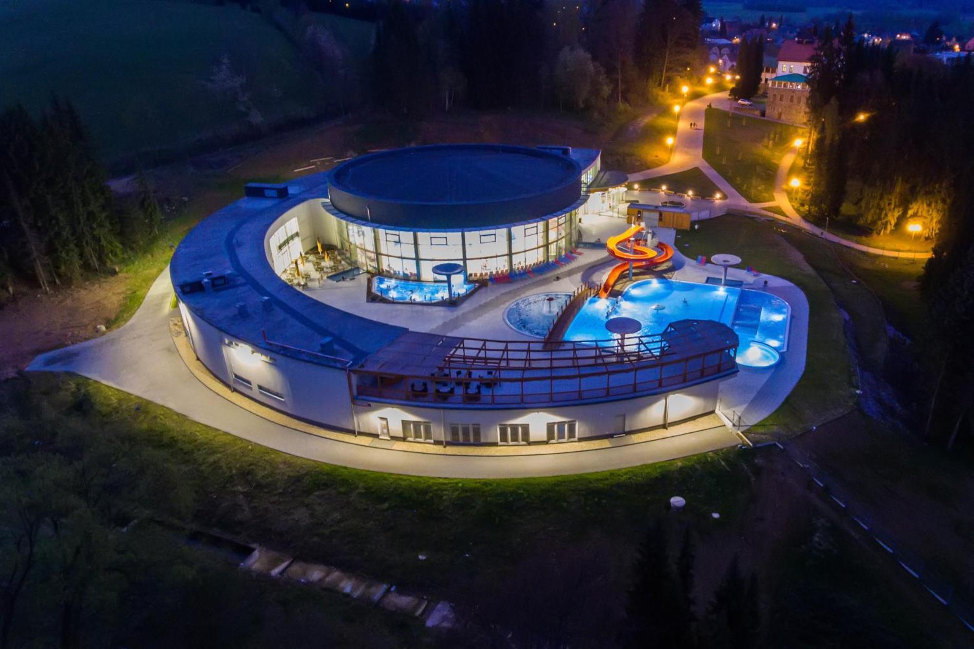 Vila Max - Whirlpool & Bazen & Sauna Velké Losiny Exterior foto